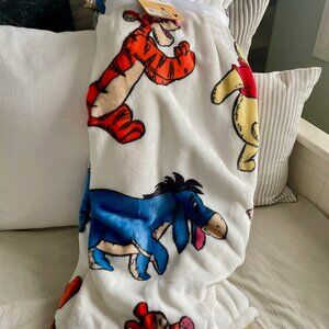 NEW WITH TAGS Disney Winnie the Pooh Character Blanket - Pooh, Eeyore, Tigger